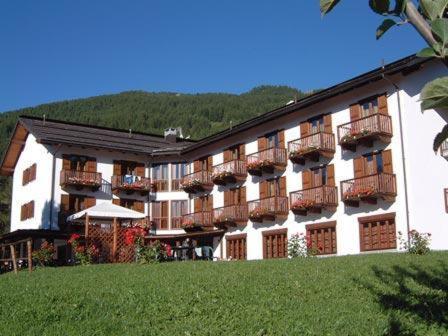 Park Hotel Gran Bosco Саузе-д'Ульс Экстерьер фото
