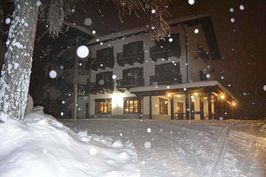 Park Hotel Gran Bosco Саузе-д'Ульс Экстерьер фото